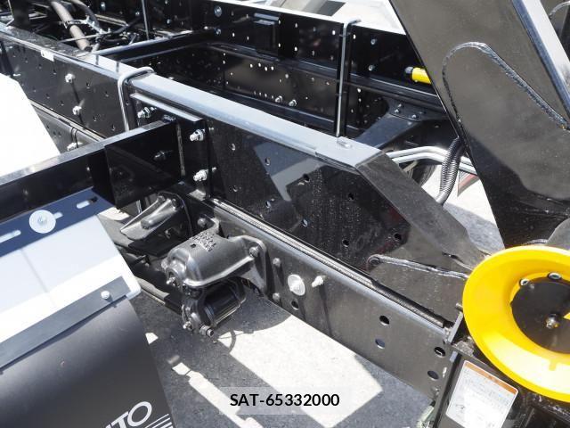 Mitsubishi FIGHTER 2026-02 7250780-27