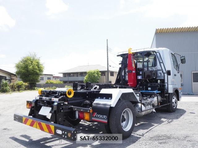 Mitsubishi FIGHTER 2026-02 7250780-4