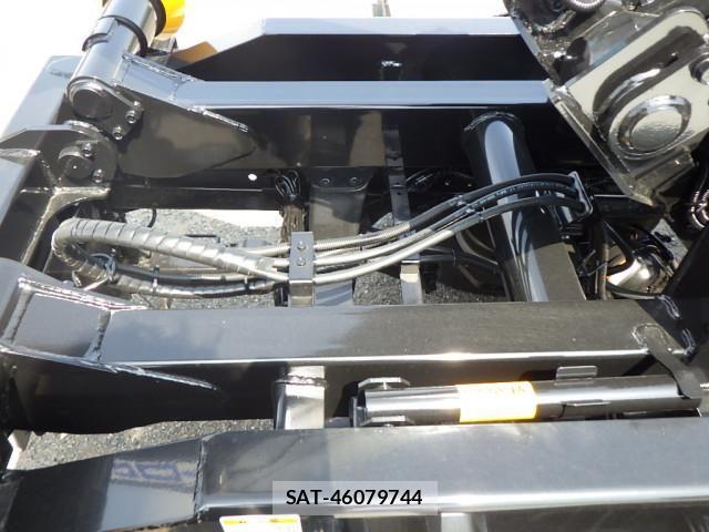 Mitsubishi FIGHTER 2026-02 7250783-9