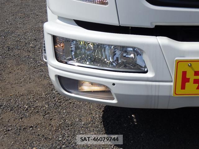 Mitsubishi FIGHTER 2026-02 7250783-2