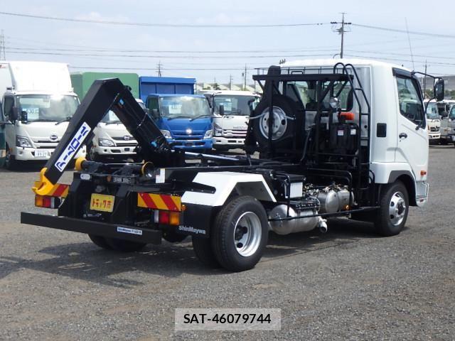 Mitsubishi FIGHTER 2026-02 7250783-7