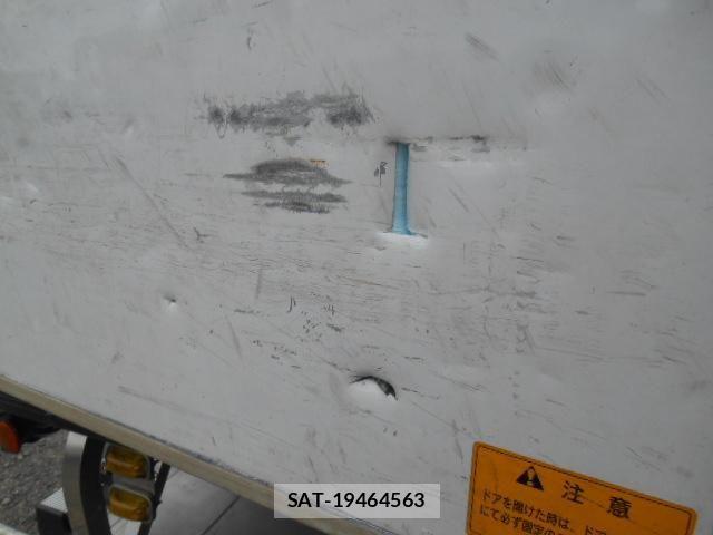Mitsubishi FIGHTER 2008-10 7250790-28