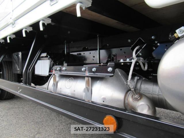 Mitsubishi FIGHTER 2026-02 7250773-14