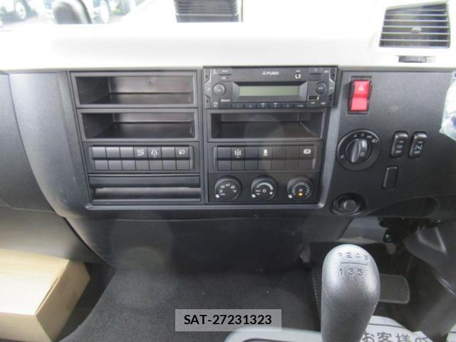 Mitsubishi FIGHTER 2026-02 7250773-25