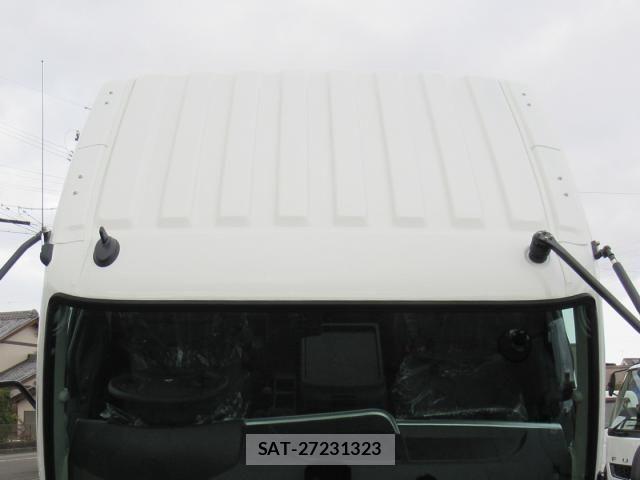 Mitsubishi FIGHTER 2026-02 7250773-6