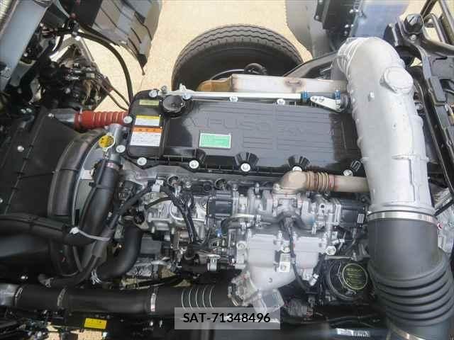 Mitsubishi FIGHTER 2026-03 7250775-11