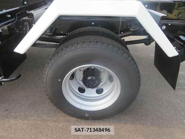 Mitsubishi FIGHTER 2026-03 7250775-16