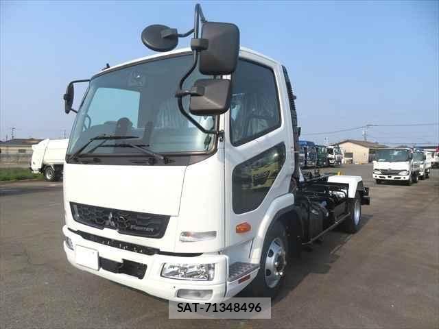 Mitsubishi FIGHTER 2026-03 7250775-1