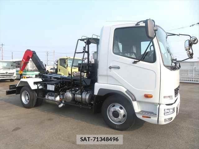 Mitsubishi FIGHTER 2026-03 7250775-29