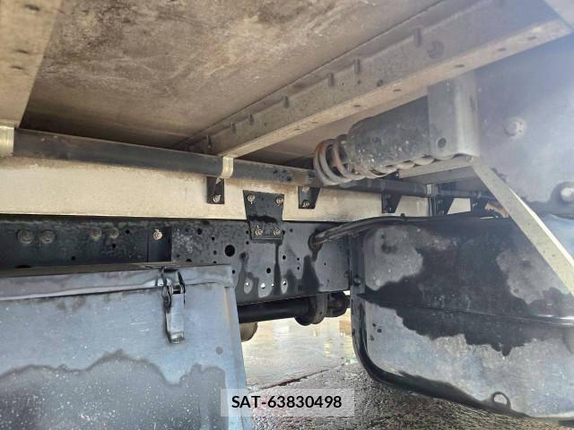 Mitsubishi FIGHTER 2014-09 7250788-24