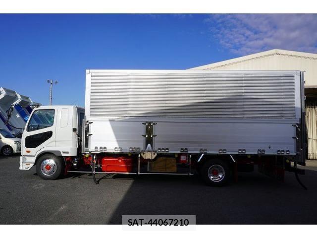 Mitsubishi FIGHTER 2023-03 7250776-2