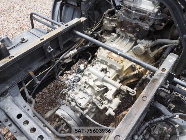 Mitsubishi FIGHTER 2006-06 7250789-15