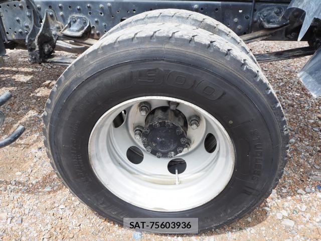 Mitsubishi FIGHTER 2006-06 7250789-27