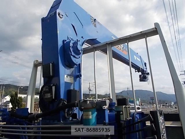 Mitsubishi FIGHTER 2020-05 7250781-24