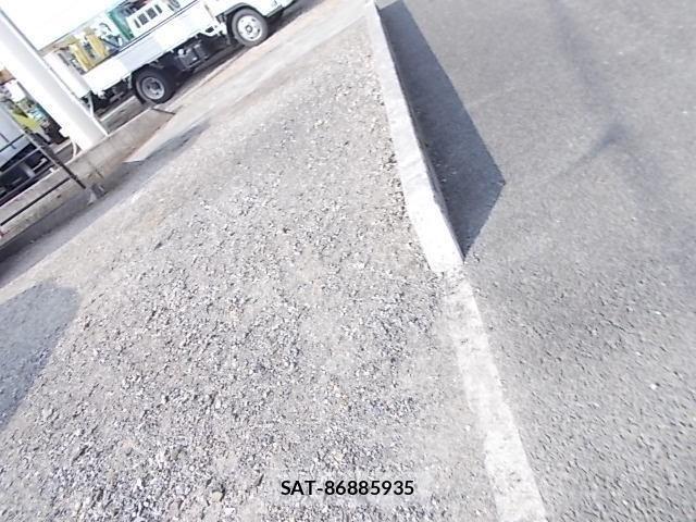 Mitsubishi FIGHTER 2020-05 7250781-27