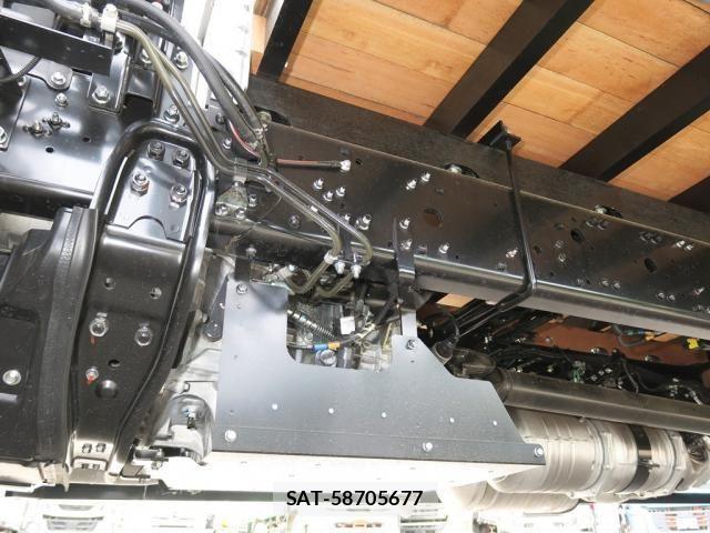 Mitsubishi FIGHTER 2026-04 7271881-19