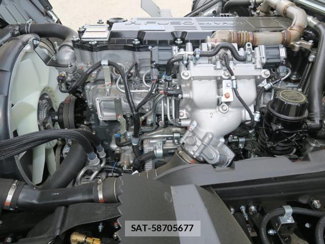 Mitsubishi FIGHTER 2026-04 7271881-21
