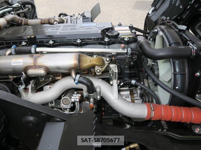Mitsubishi FIGHTER 2026-04 7271881-22