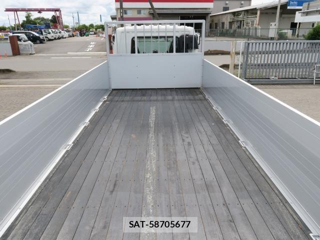 Mitsubishi FIGHTER 2026-04 7271881-6