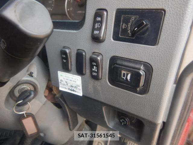 Mitsubishi FIGHTER 2006-10 7271882-14
