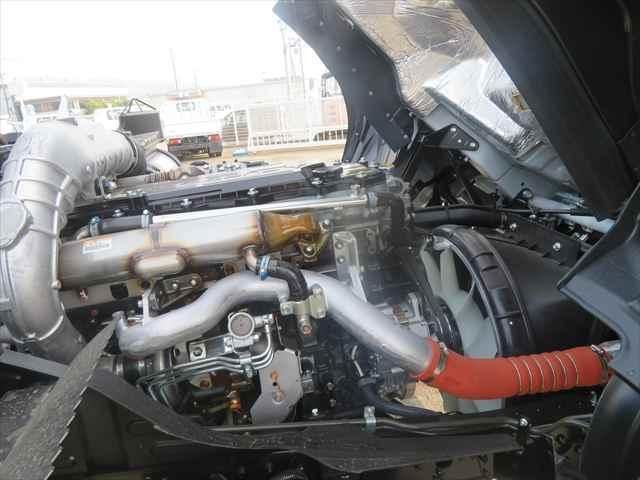 Mitsubishi FIGHTER 2026-03 7306672-10