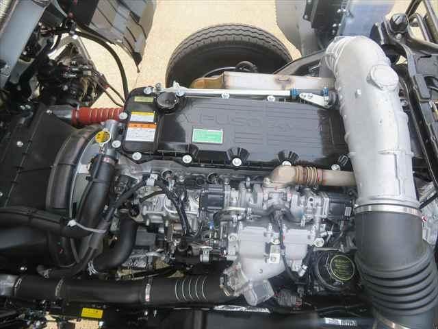 Mitsubishi FIGHTER 2026-03 7306672-11