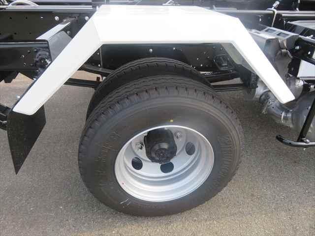 Mitsubishi FIGHTER 2026-03 7306672-15