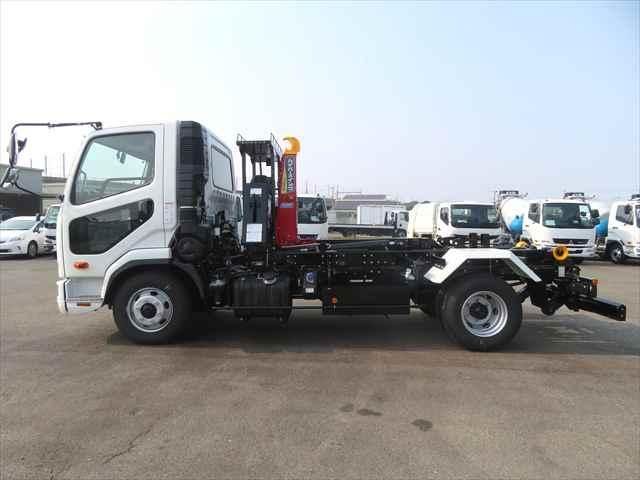 Mitsubishi FIGHTER 2026-03 7306672-8