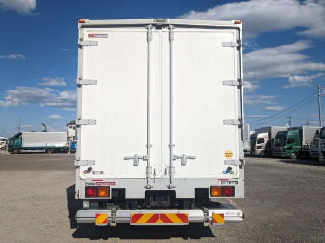 Mitsubishi FIGHTER 2020-10 7306669-4