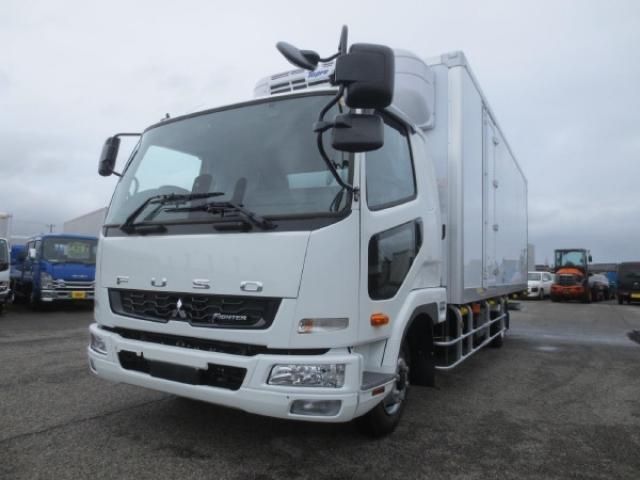 Mitsubishi FIGHTER 2025-12 7306671-2