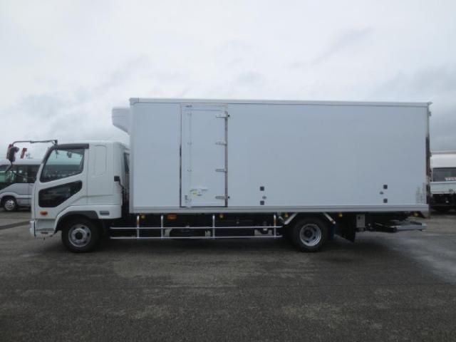 Mitsubishi FIGHTER 2025-12 7306671-8