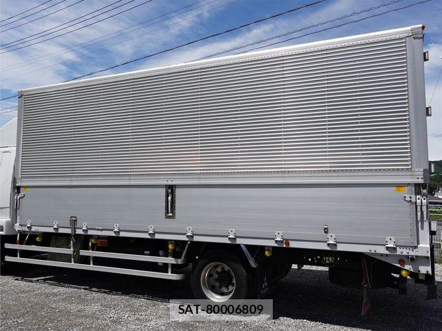 Mitsubishi FIGHTER 2015-08 7327037-9