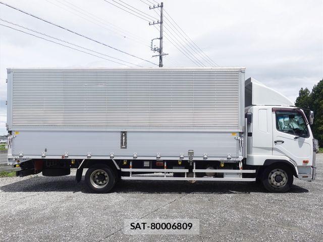 Mitsubishi FIGHTER 2015-08 7327037-7