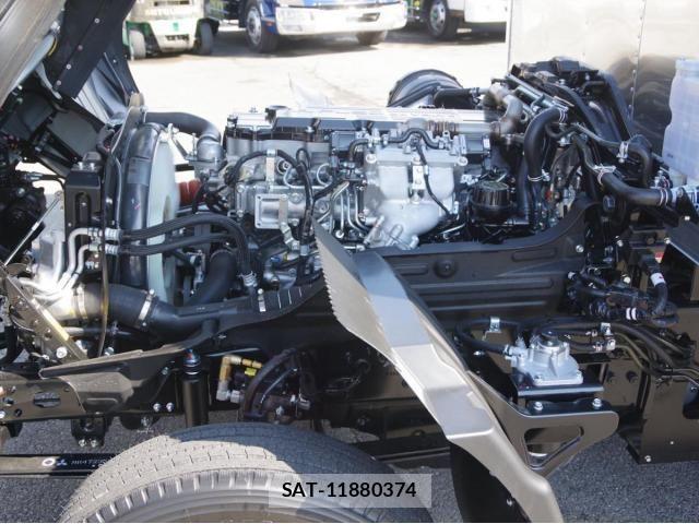 Mitsubishi FIGHTER 2026-03 7357736-22