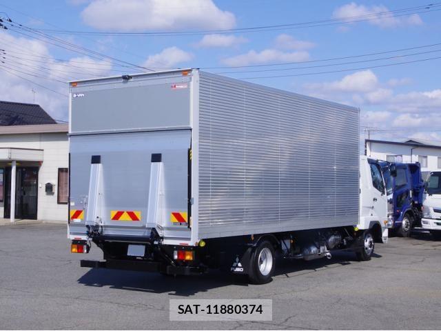 Mitsubishi FIGHTER 2026-03 7357736-3