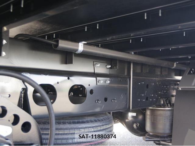 Mitsubishi FIGHTER 2026-03 7357736-5