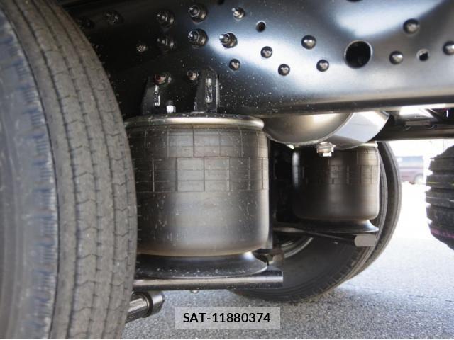 Mitsubishi FIGHTER 2026-03 7357736-7