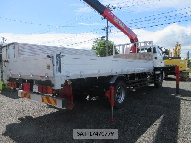 Mitsubishi FIGHTER 2015-06 7357735-4