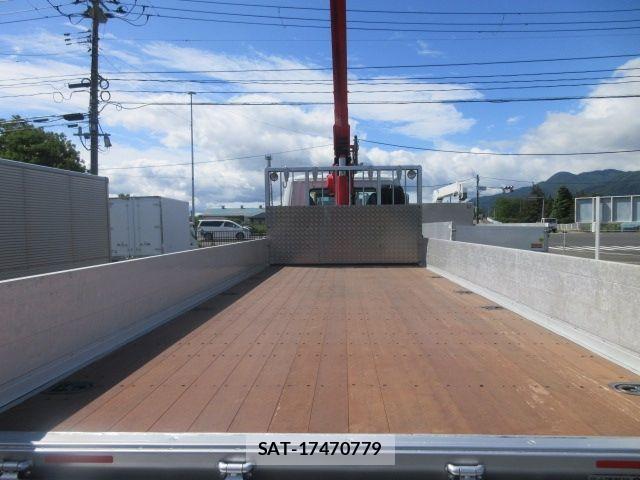 Mitsubishi FIGHTER 2015-06 7357735-8