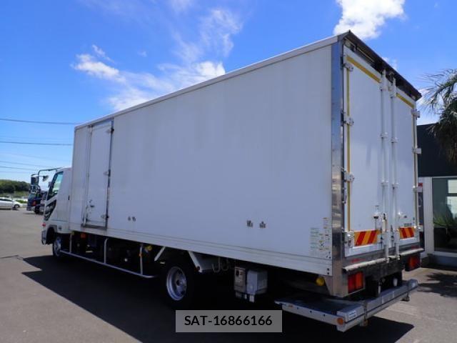 Mitsubishi FIGHTER 2016-03 7357738-6