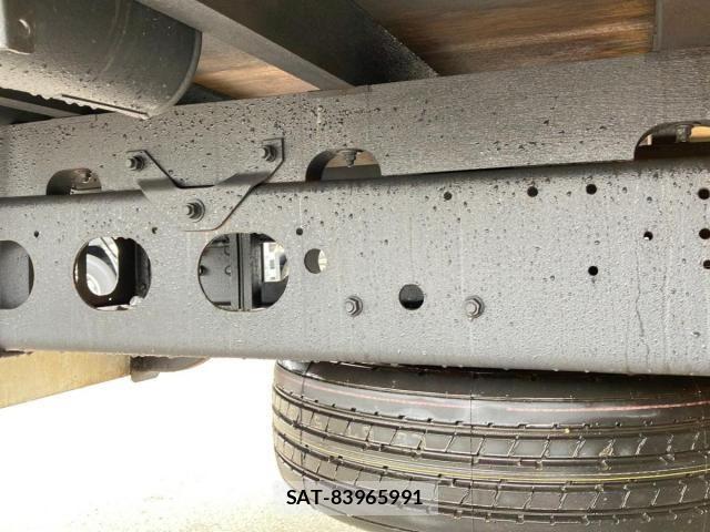 Mitsubishi FIGHTER 2019-11 7357740-14