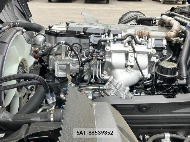 Mitsubishi FIGHTER 2026-02 7357734-16