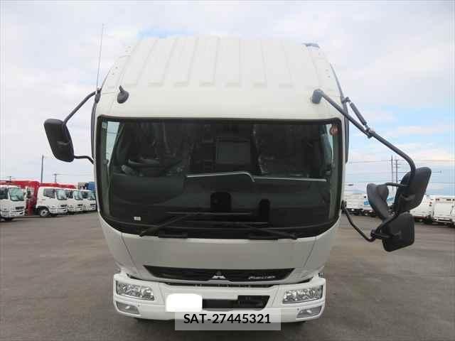Mitsubishi FIGHTER 2025-12 7357733-9