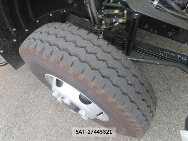 Mitsubishi FIGHTER 2025-12 7357733-16