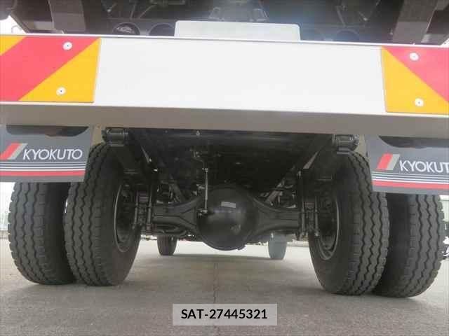Mitsubishi FIGHTER 2025-12 7357733-19