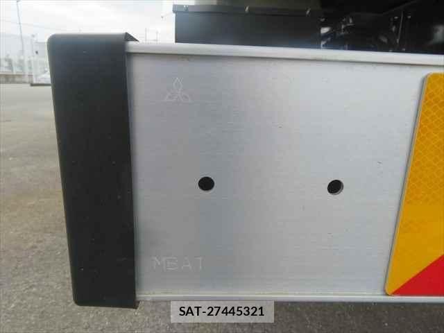 Mitsubishi FIGHTER 2025-12 7357733-20