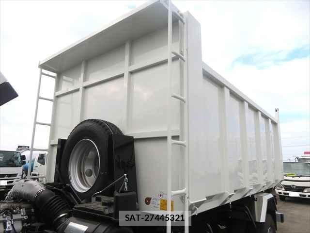 Mitsubishi FIGHTER 2025-12 7357733-22