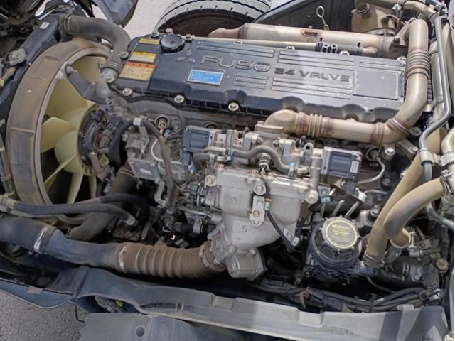 Mitsubishi FIGHTER 2021-07 7383892-16