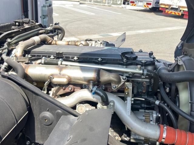 Mitsubishi FIGHTER 2023-10 7383890-17