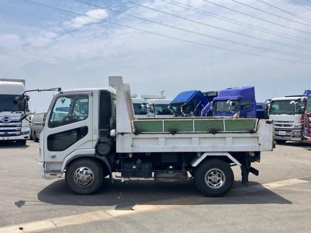 Mitsubishi FIGHTER 2010-08 7383898-6